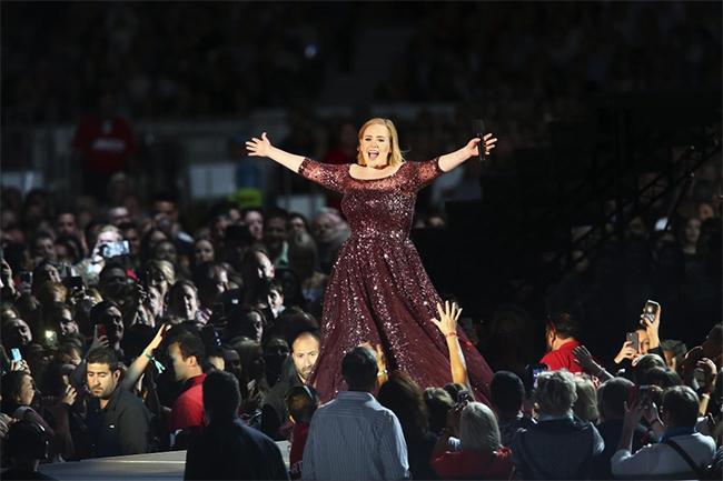 Адель Billboard-ыг ”будаа болгов”